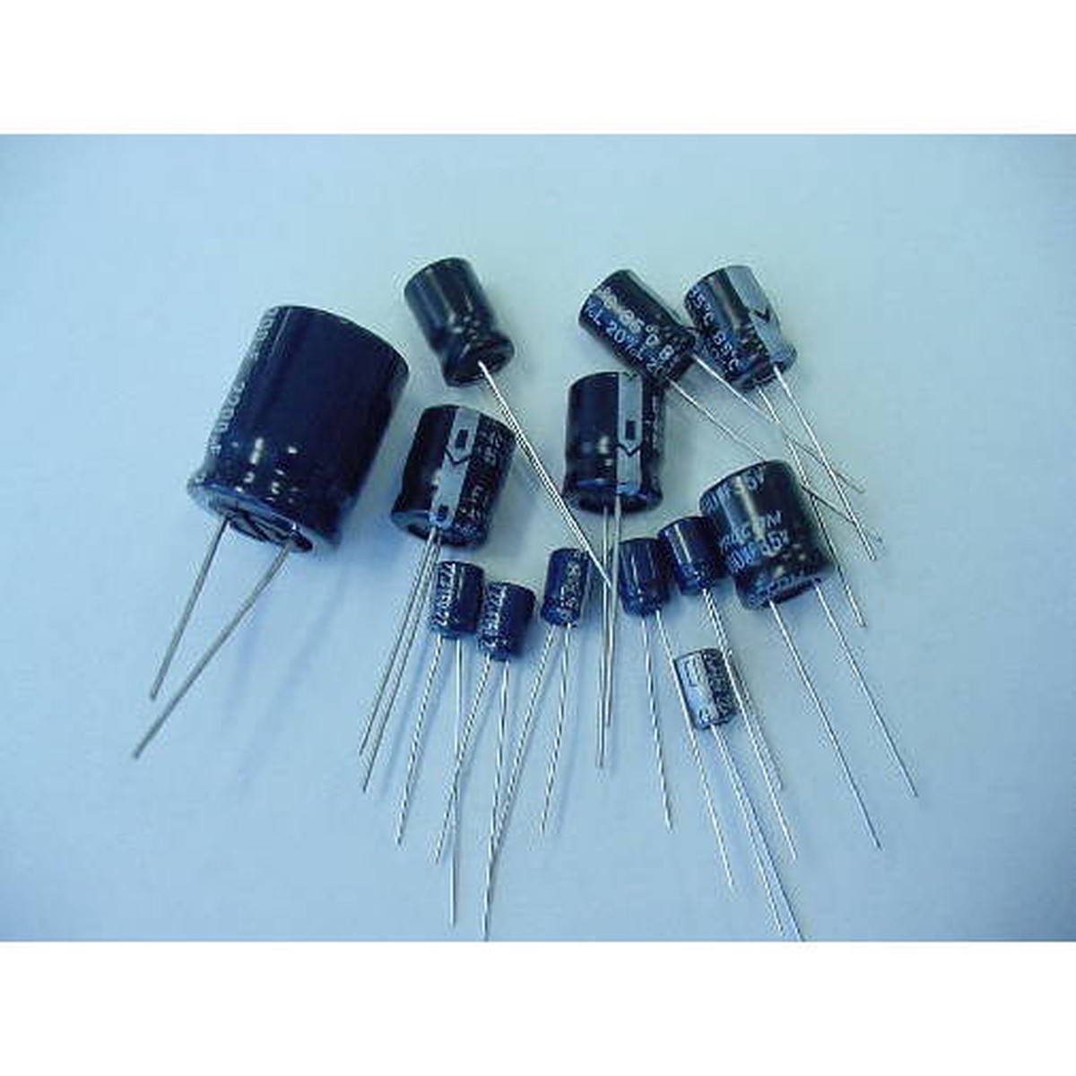 47uF 160 Volt Electrolytic Capacitor