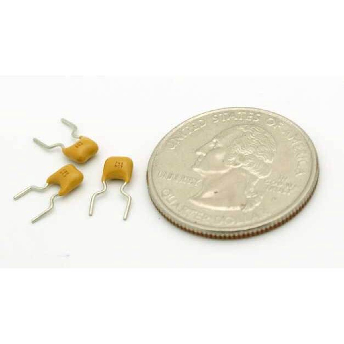 ceramic capacitor 12 pF 5% 100 volts C0G