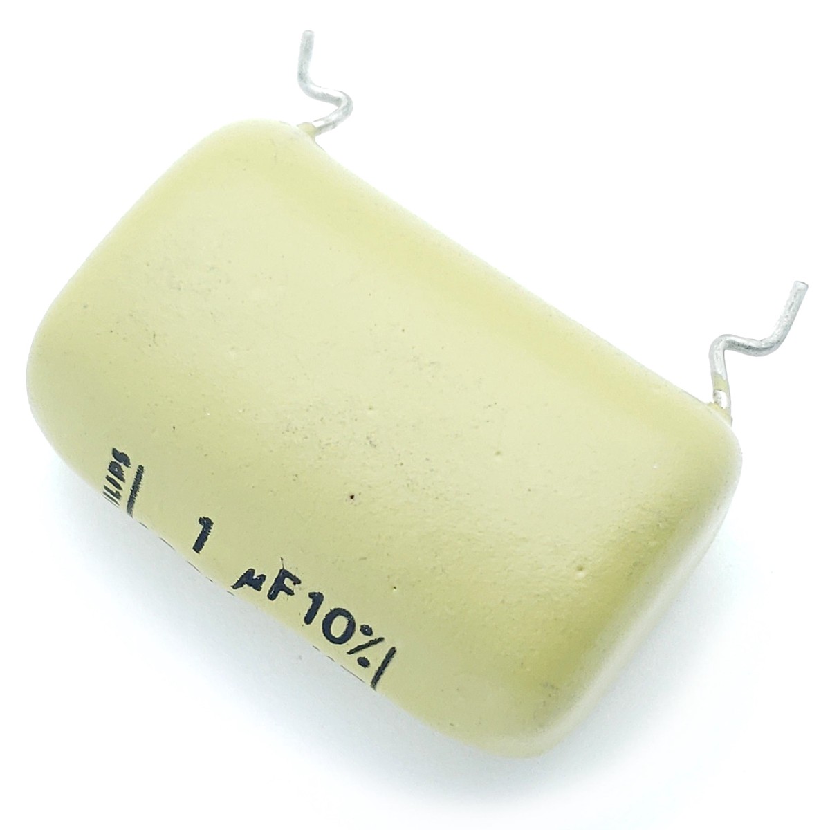 film capacitor 1 F 10% 100 volts polyester