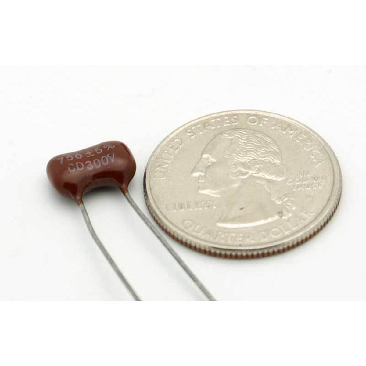 mica capacitor 750 pF 5% 300 volts