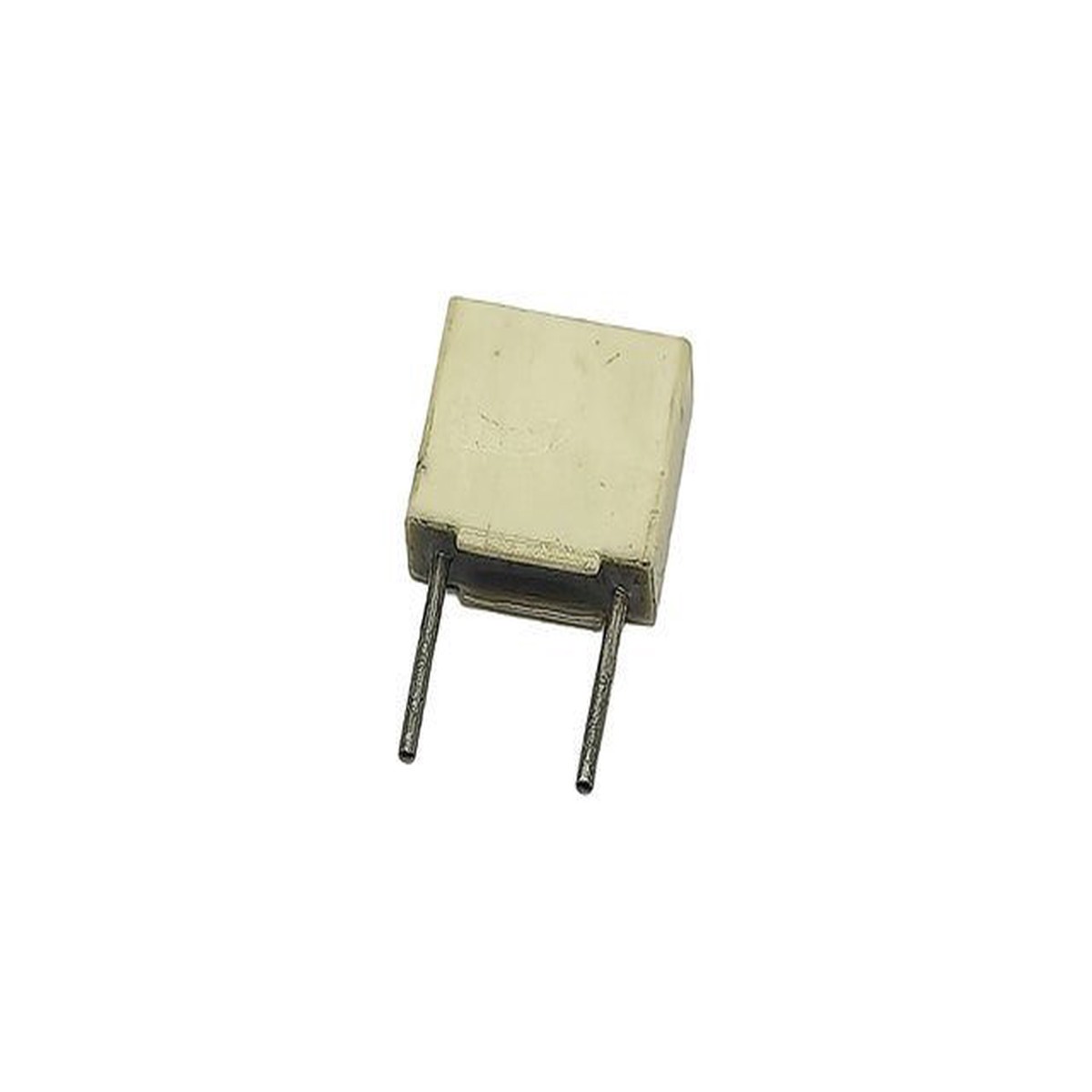 6,8NF 100V 5MM