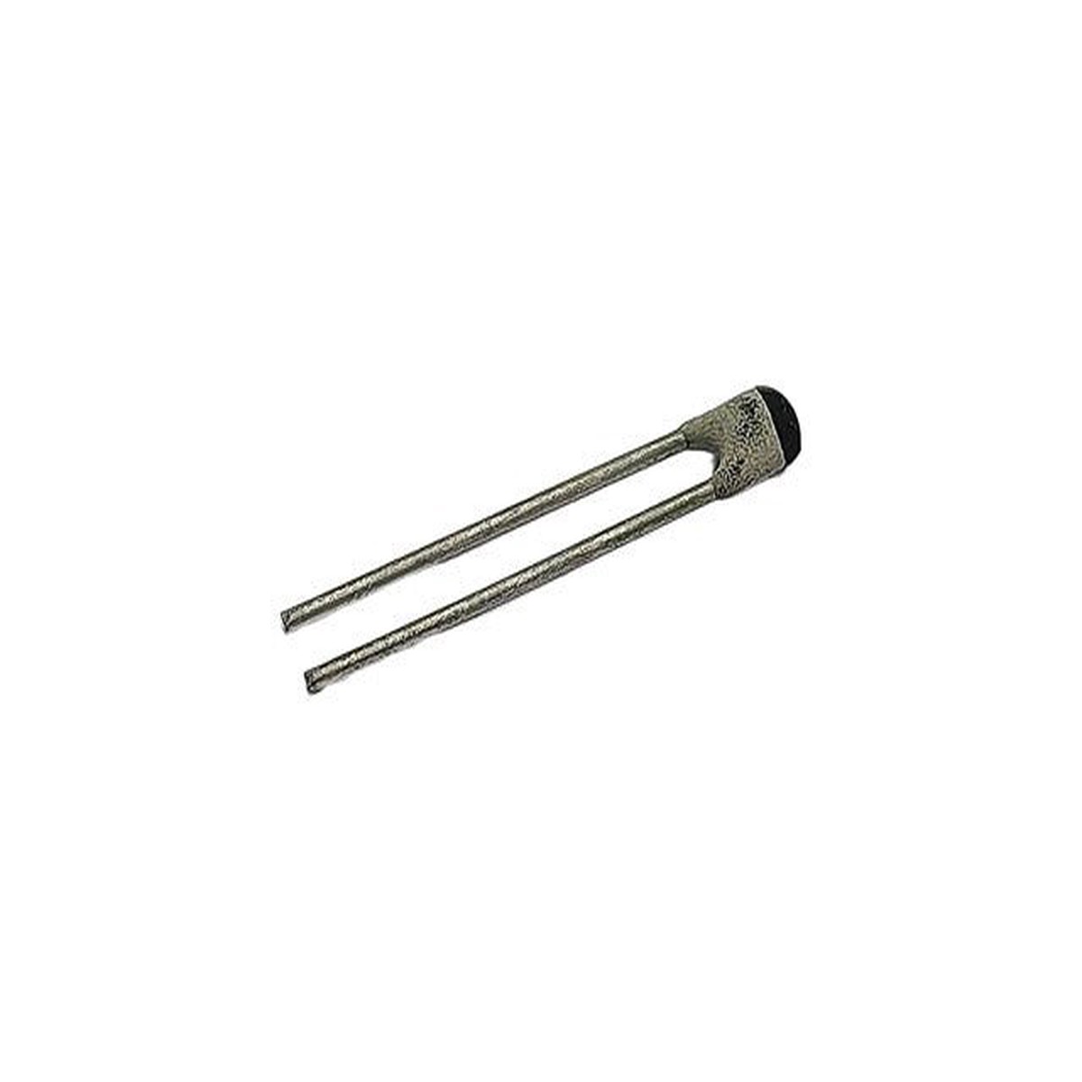 8,2PF 100V2,5MM